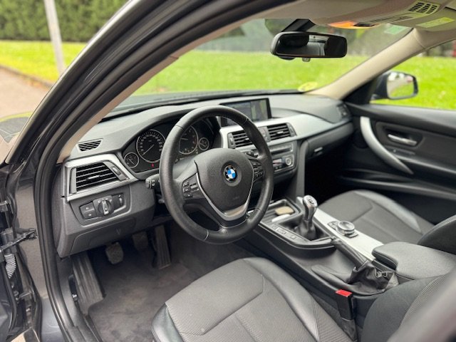 BMW 320D MODERN