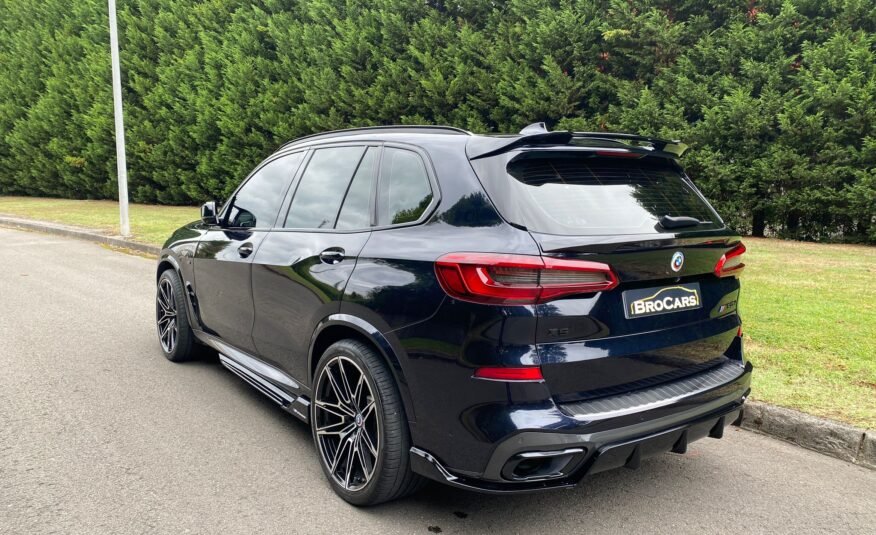 BMW X5 M50D Performance