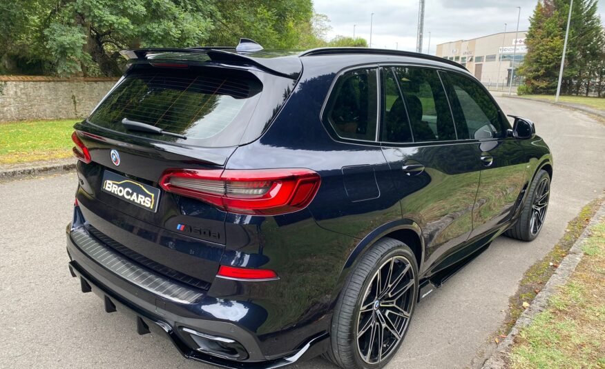 BMW X5 M50D Performance