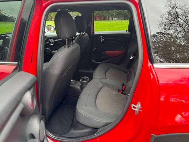 MINI Cooper D 5P JCW