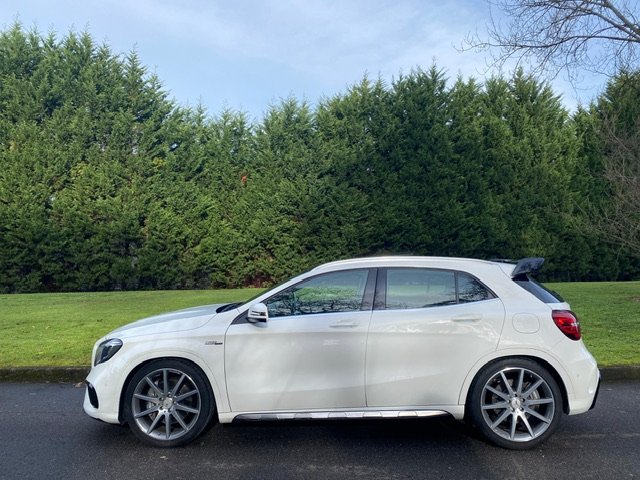 MERCEDES-BENZ GLA 45 AMG 4 MATIC