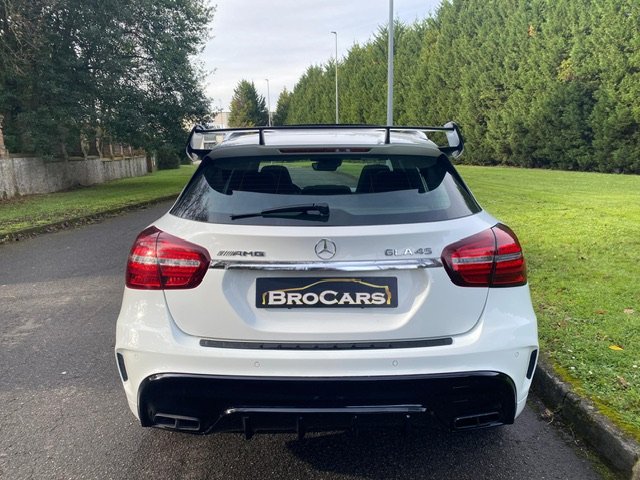 MERCEDES-BENZ GLA 45 AMG 4 MATIC