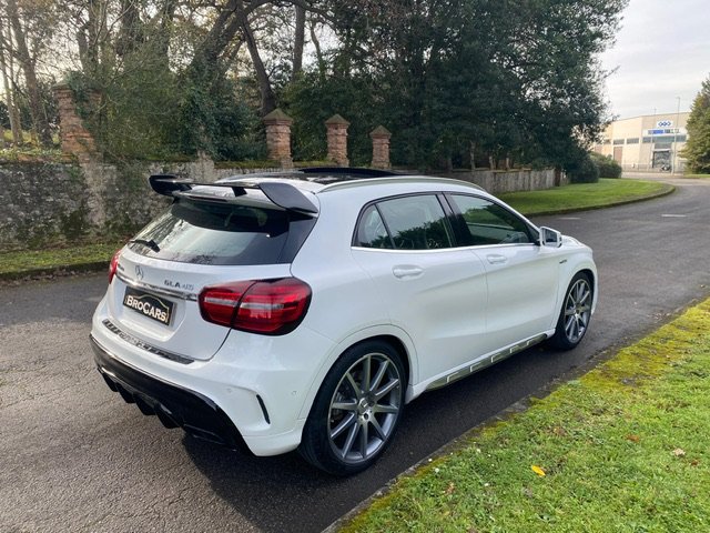MERCEDES-BENZ GLA 45 AMG 4 MATIC