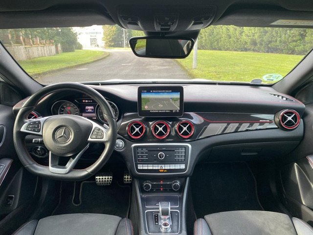 MERCEDES-BENZ GLA 45 AMG 4 MATIC