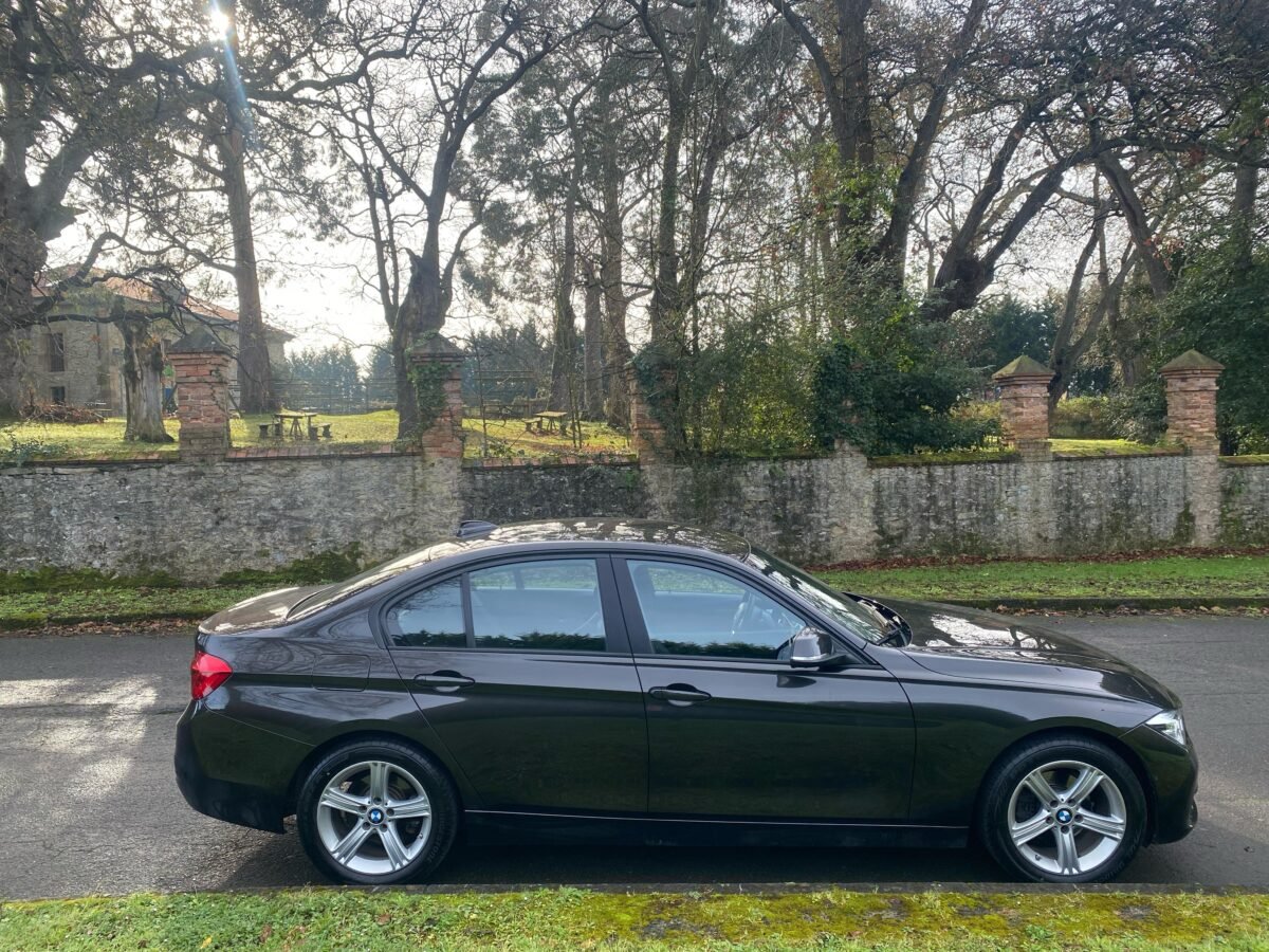 BMW Serie 3 318D Sport