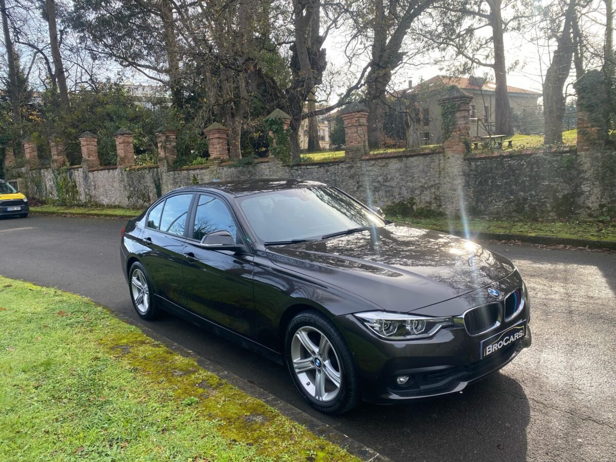 BMW Serie 3 318D Sport