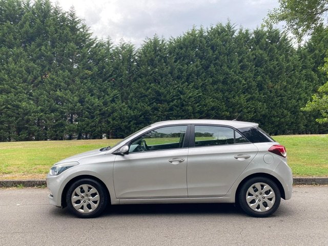 HYUNDAI I20 1.2 Mpi Essence