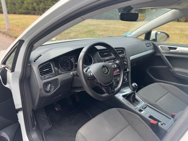 VOLKSWAGEN 1.0 TSI ADVANCE