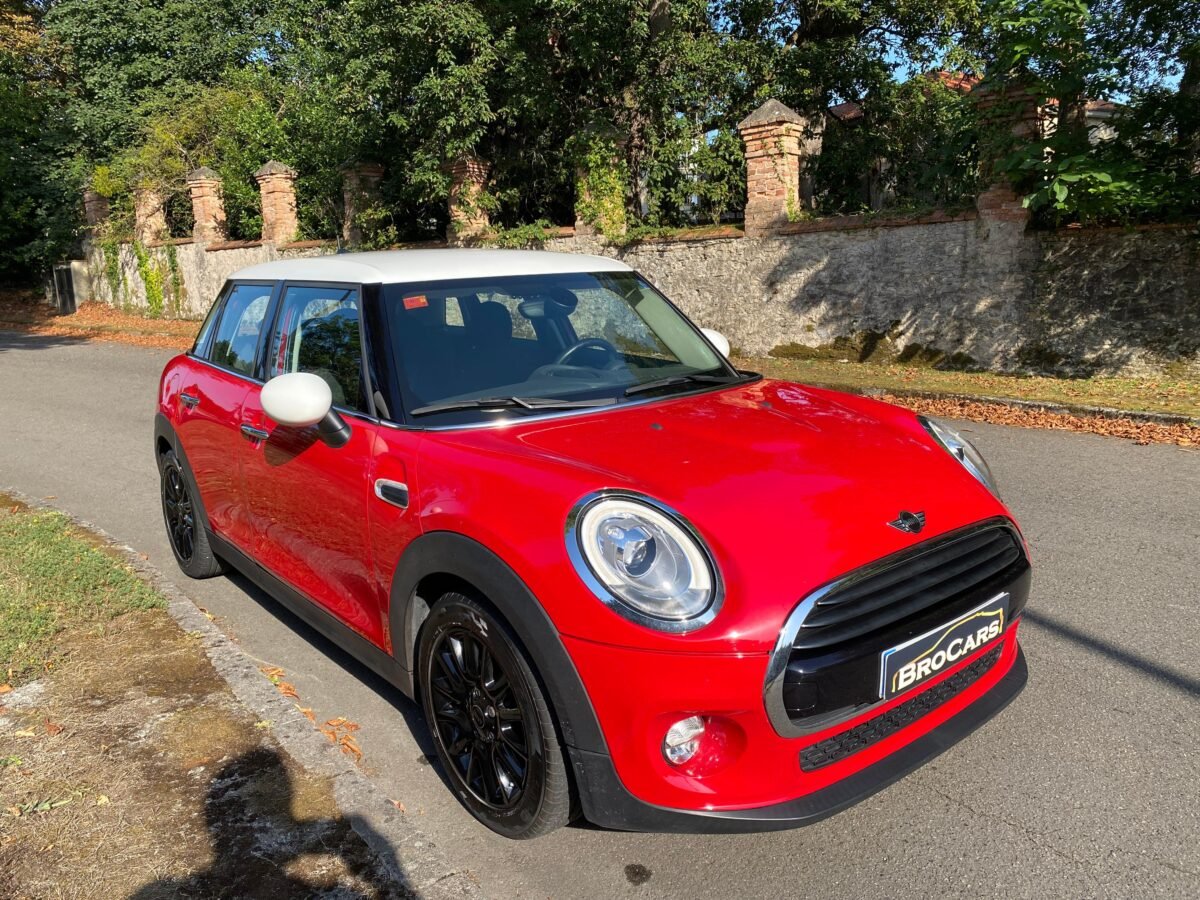 MINI Cooper  D 5 PUERTAS