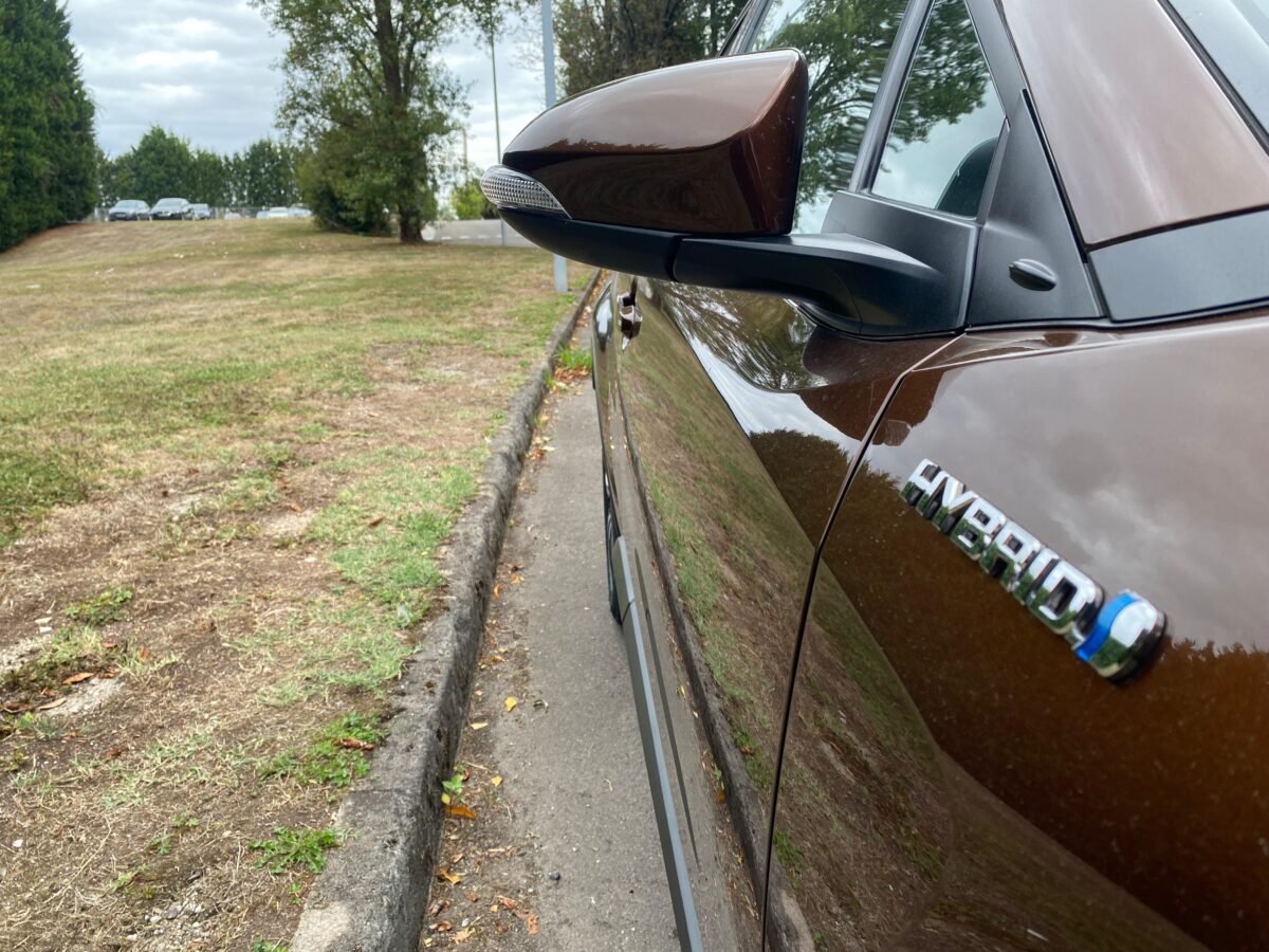 TOYOTA CH-R 1.8 125H DYNAMIC PLUS