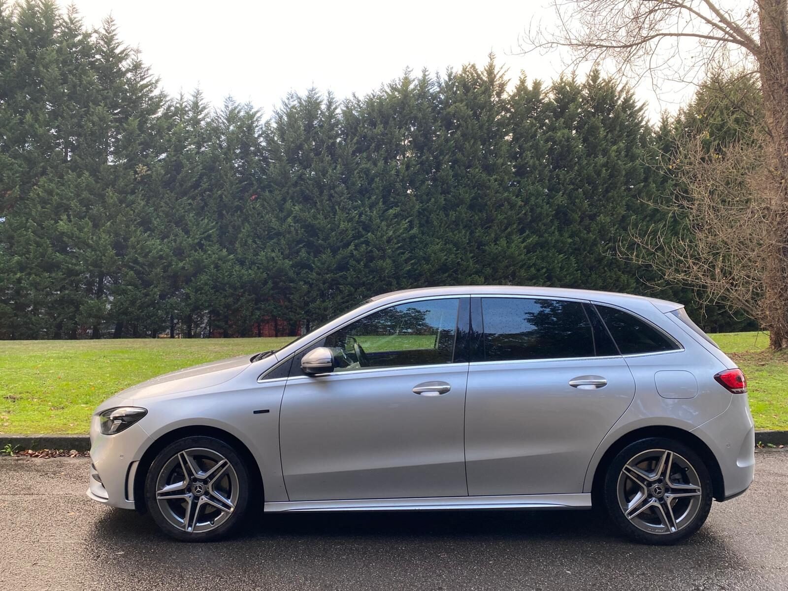 MERCEDES-BENZ B 250 E AMG 