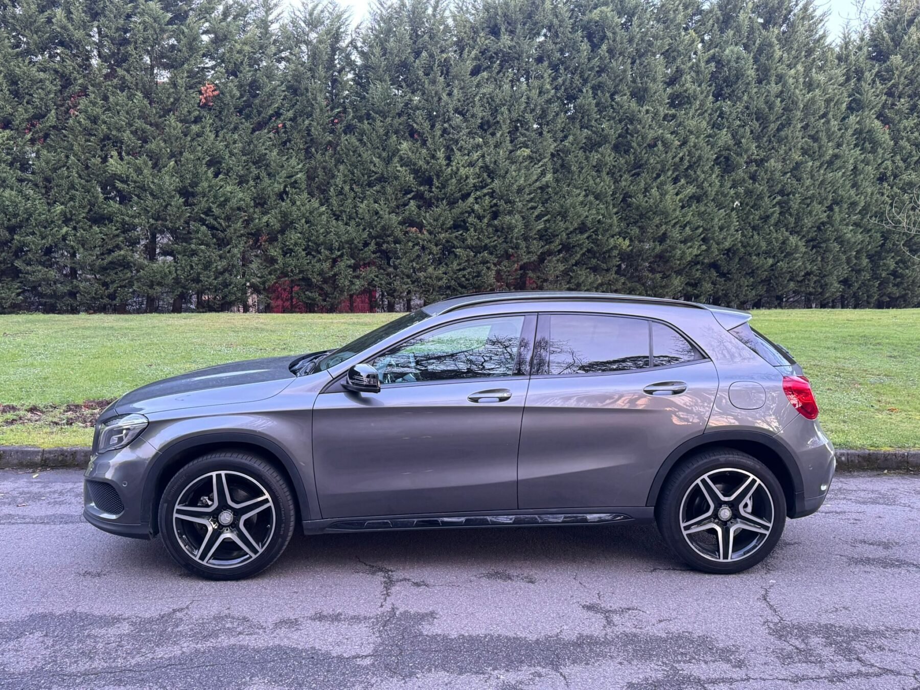 MERCEDES-BENZ GLA 200 CDI AMG LINE