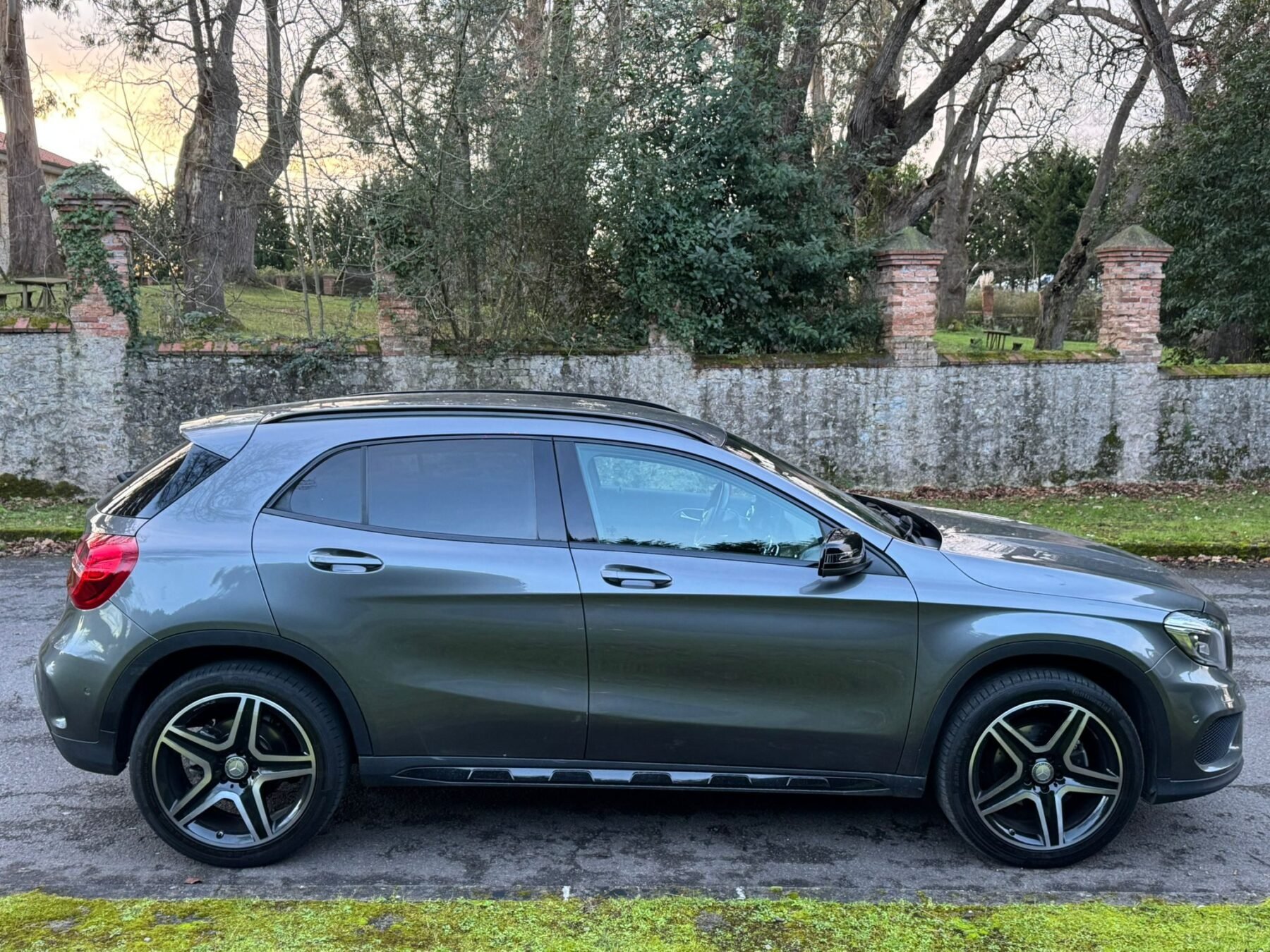 MERCEDES-BENZ GLA 200 CDI AMG LINE