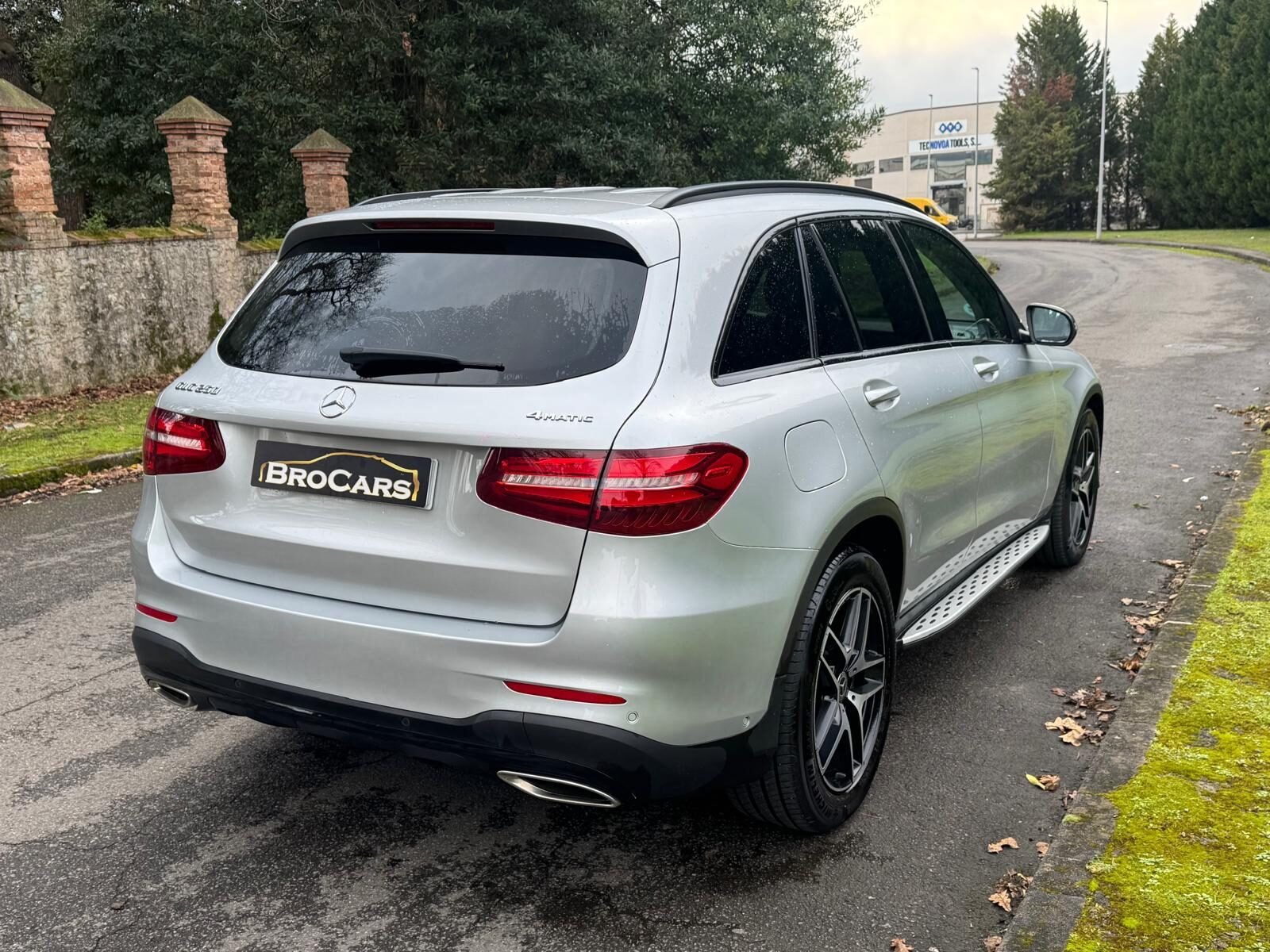 MERCEDES-BENZ GLC 250 AMG 4 MATIC