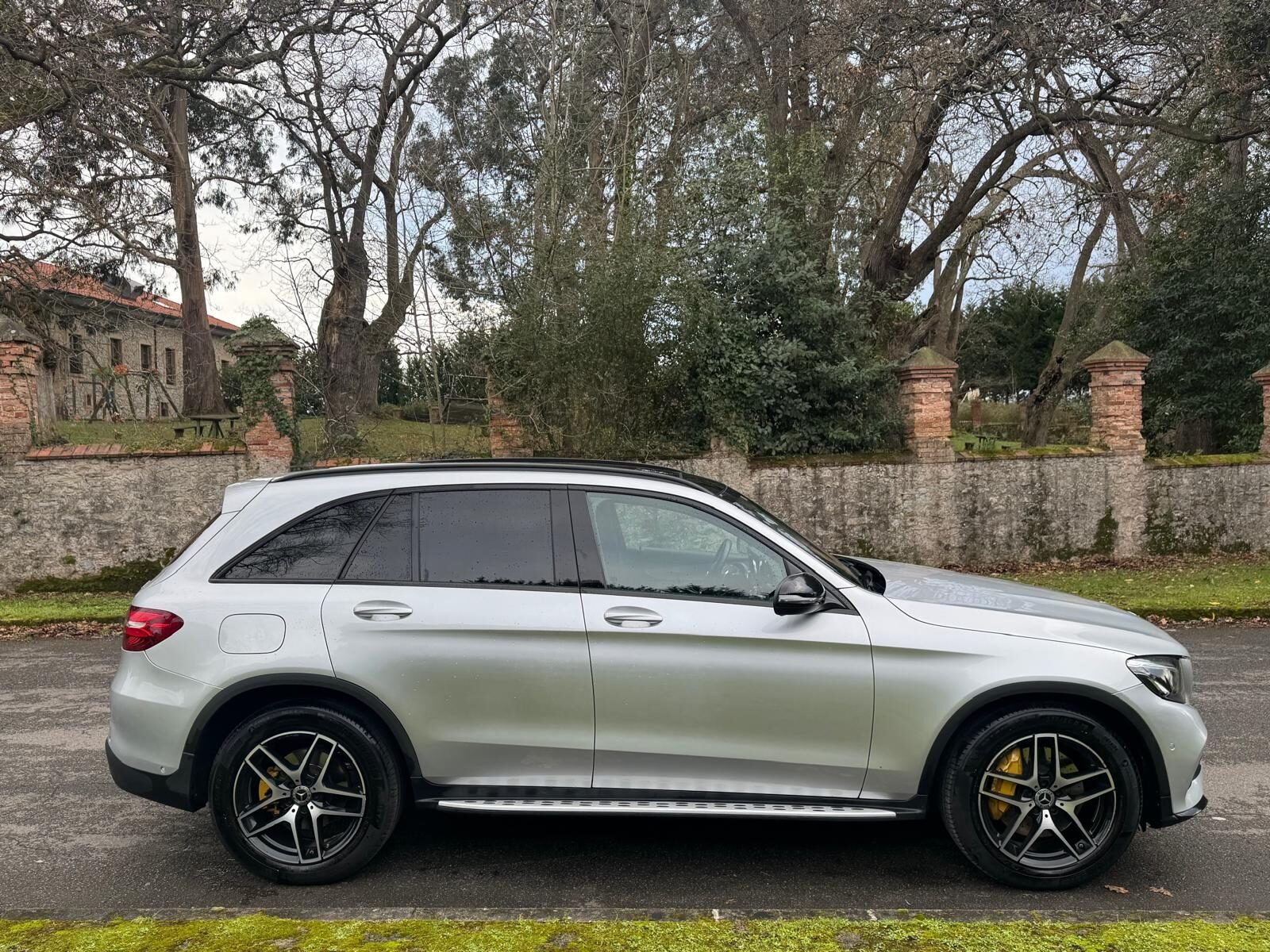MERCEDES-BENZ GLC 250 AMG 4 MATIC