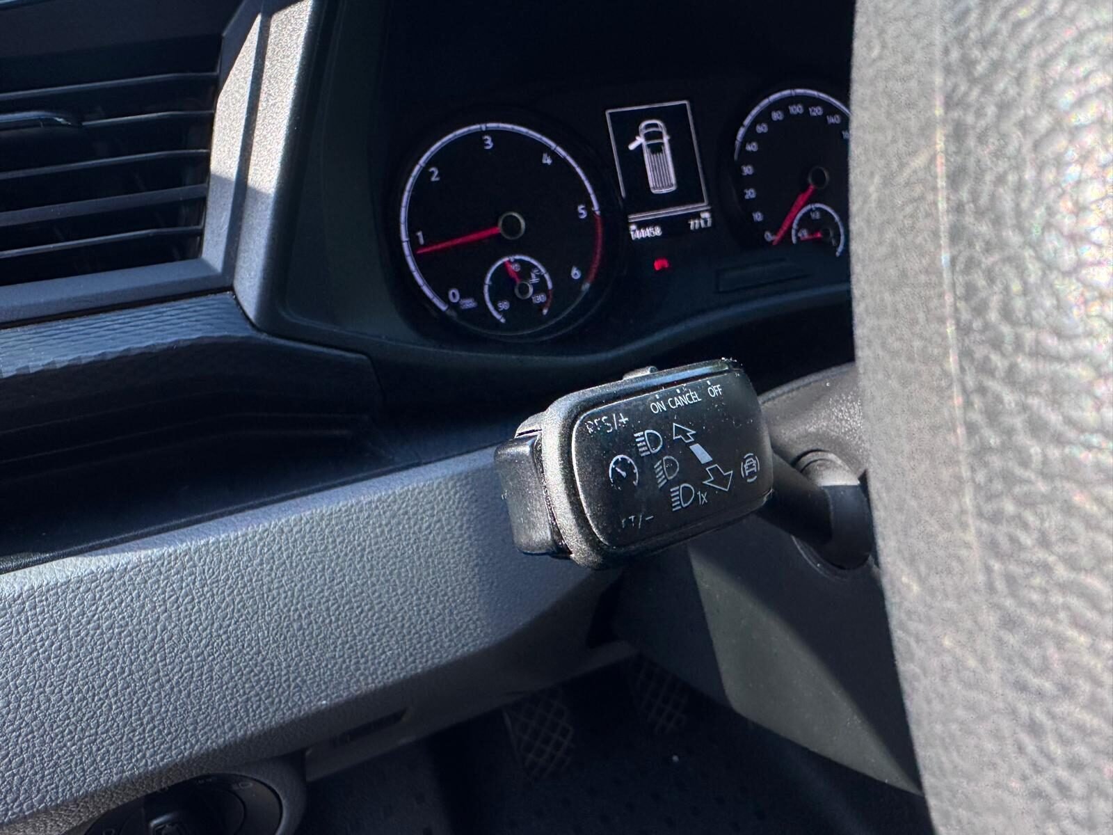 VOLKSWAGEN TRANSPORTER 2.0 Tdi Furgon Corto