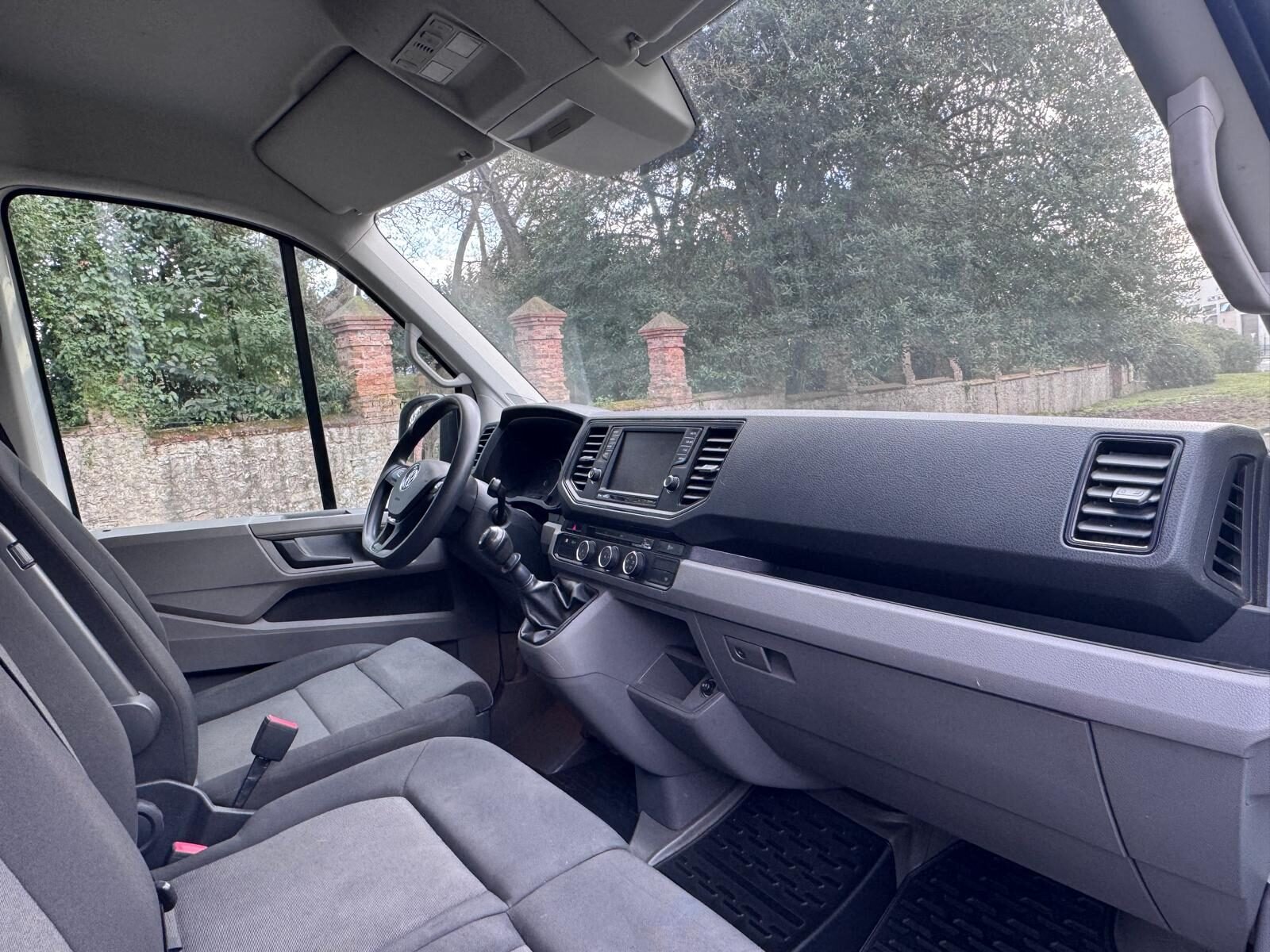 VOLKSWAGEN CRAFTER 2.0 TDI FURGON L3H2