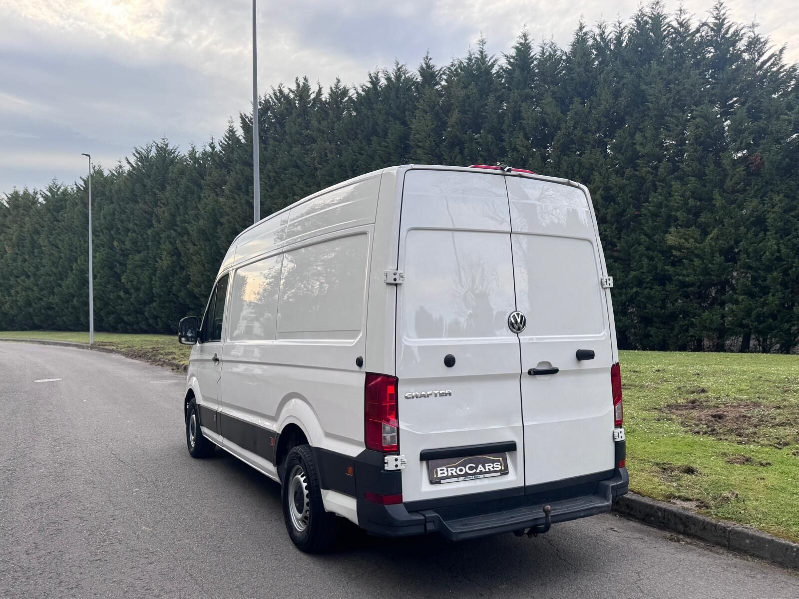 VOLKSWAGEN CRAFTER 2.0 TDI FURGON L3H2