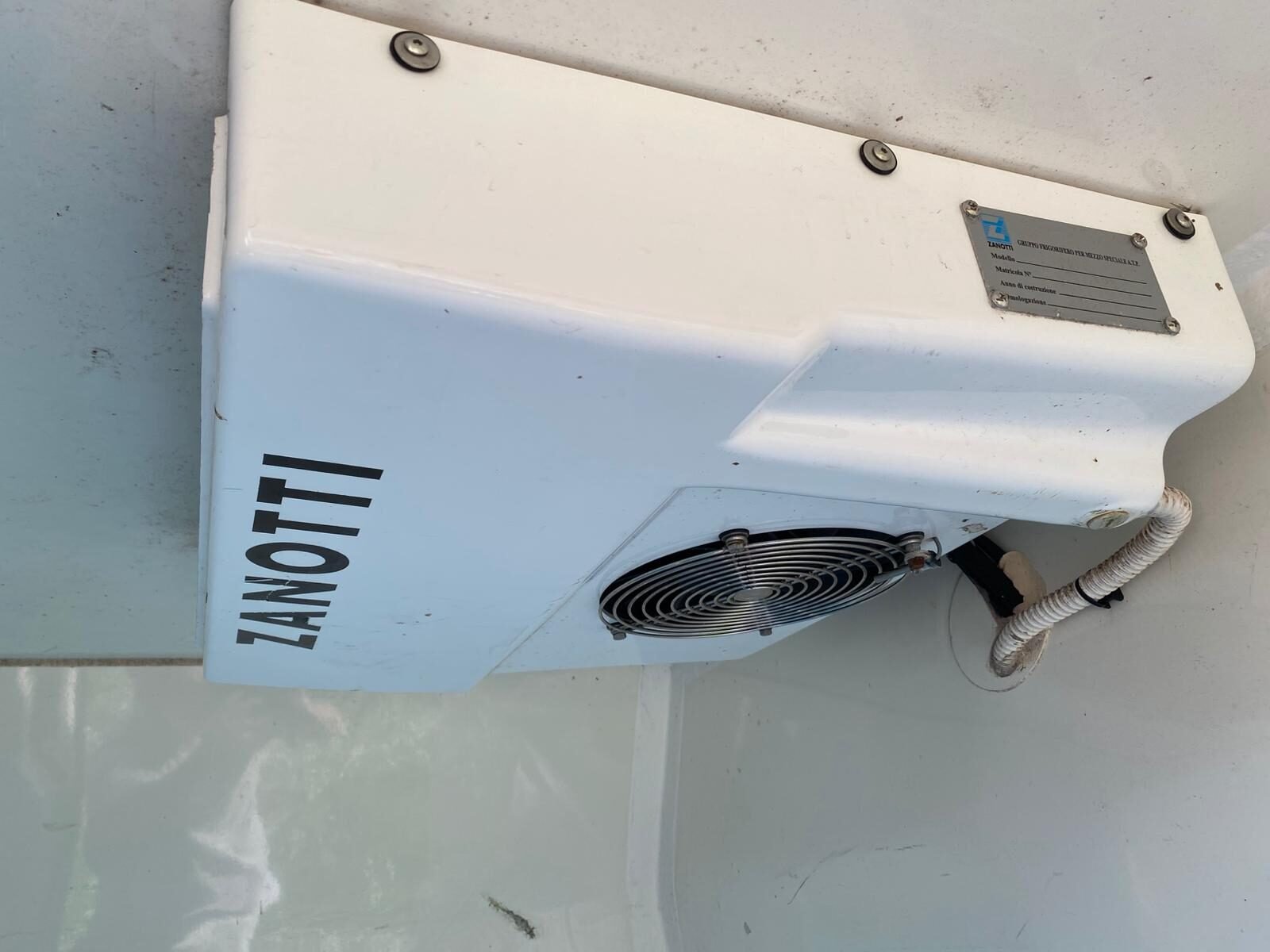 VOLKSWAGEN TRANSPORTER 2.0 TDI FURGON DSG 150 ISOTERMO+FRIO