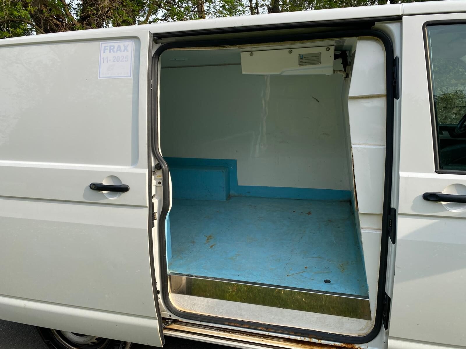 VOLKSWAGEN TRANSPORTER 2.0 TDI FURGON DSG 150 ISOTERMO+FRIO