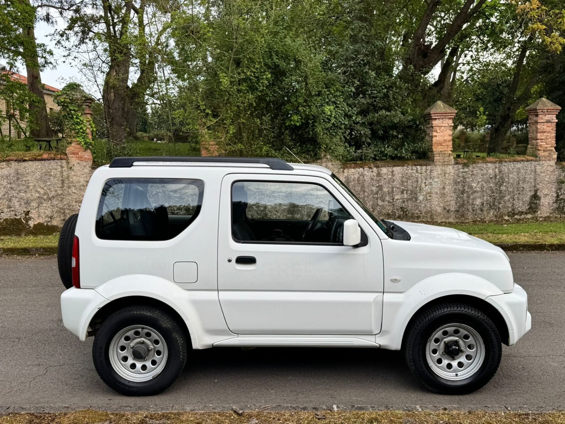 SUZUKI JIMNY 1.3 JLX