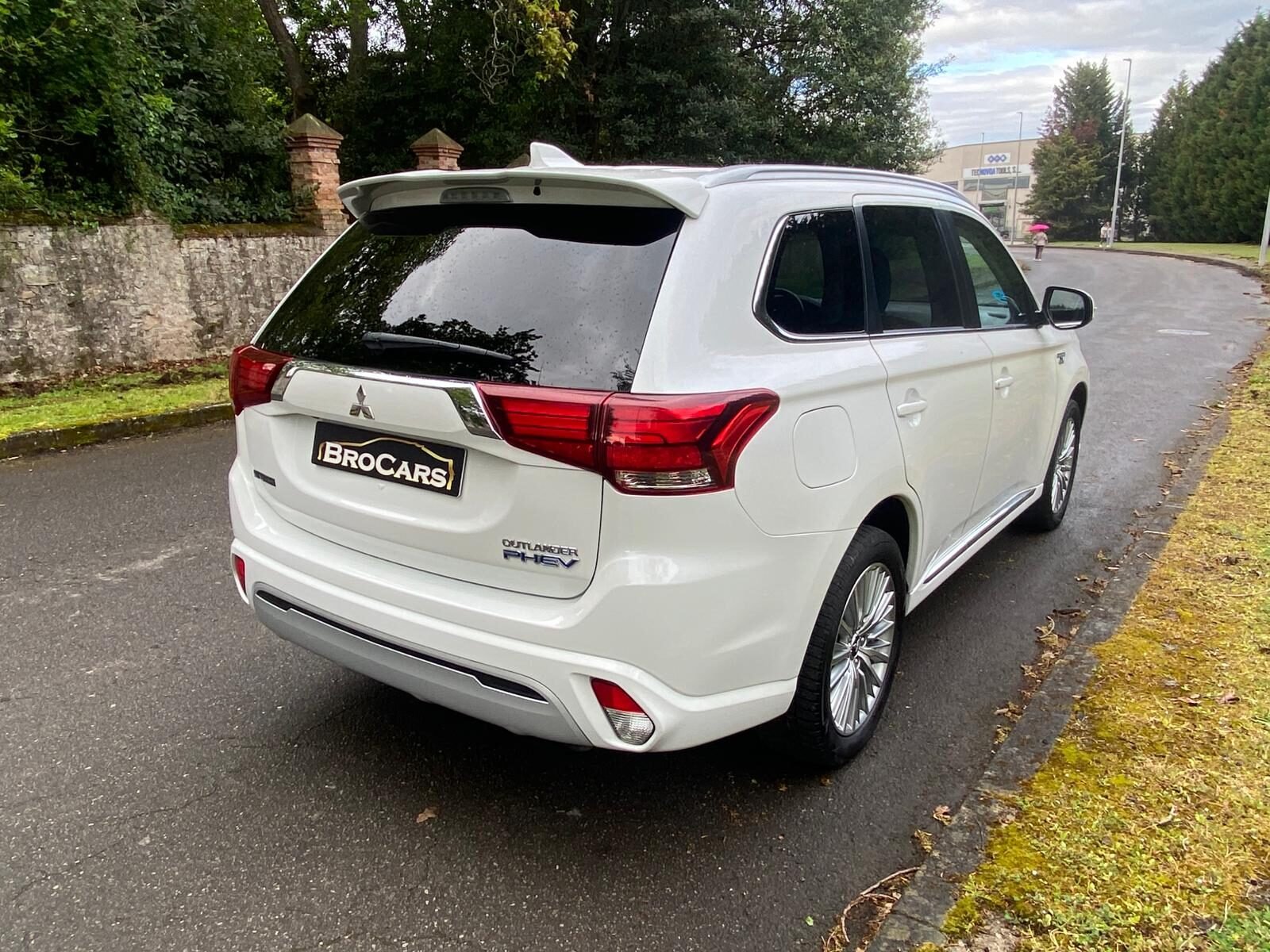 MITSUBISHI OUTLANDER 2.4 PHEV KAITEKI 