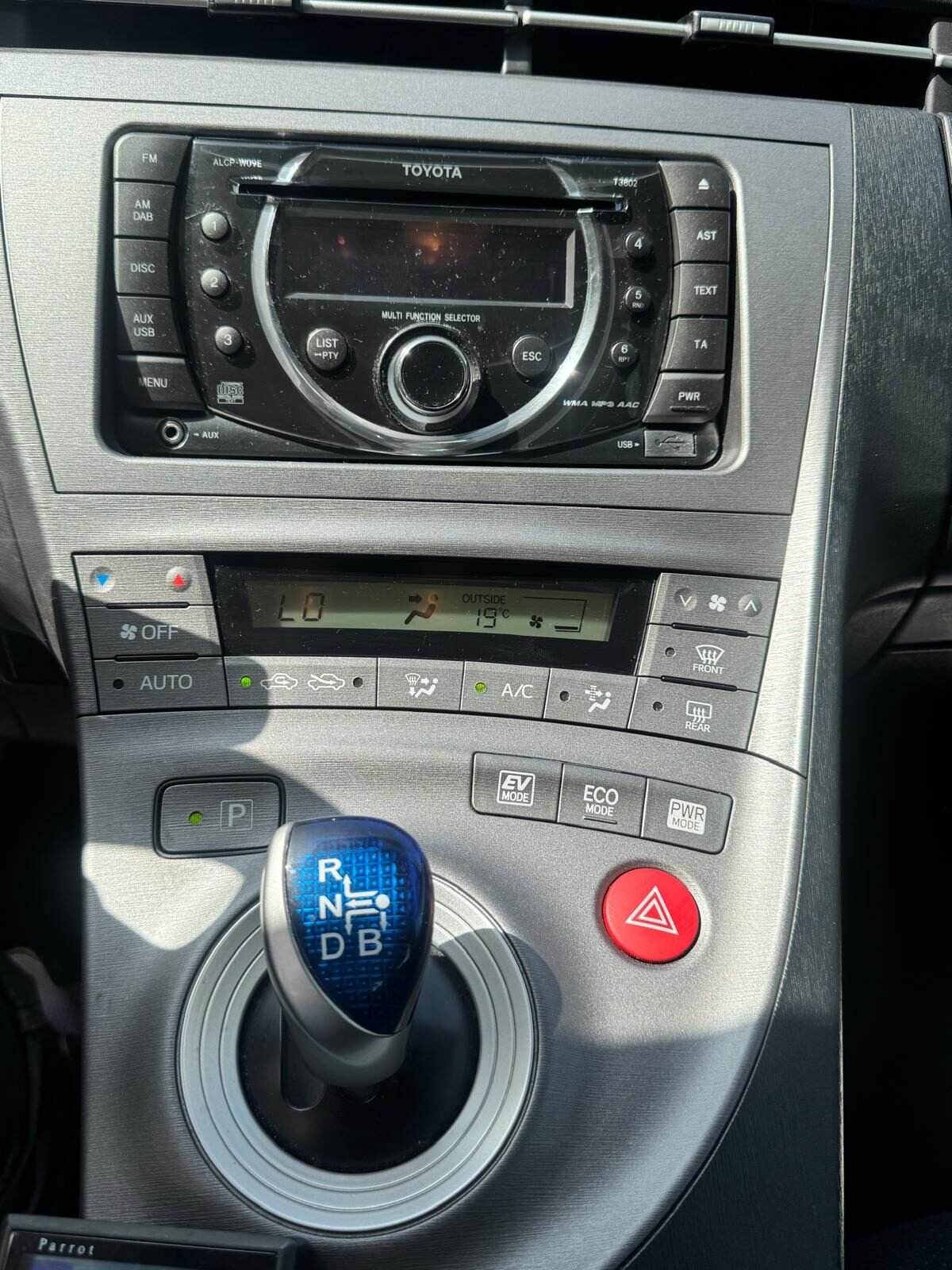 TOYOTA PRIUS 1.8 ADVANCE