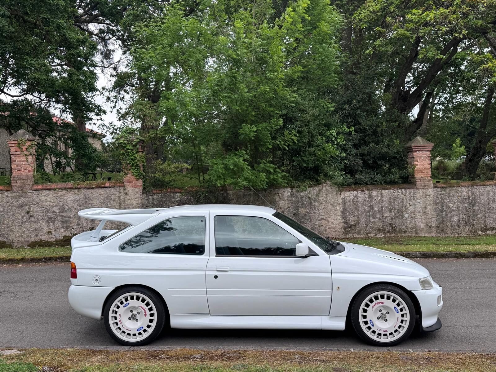FORD ESCORT RS COSWORTH