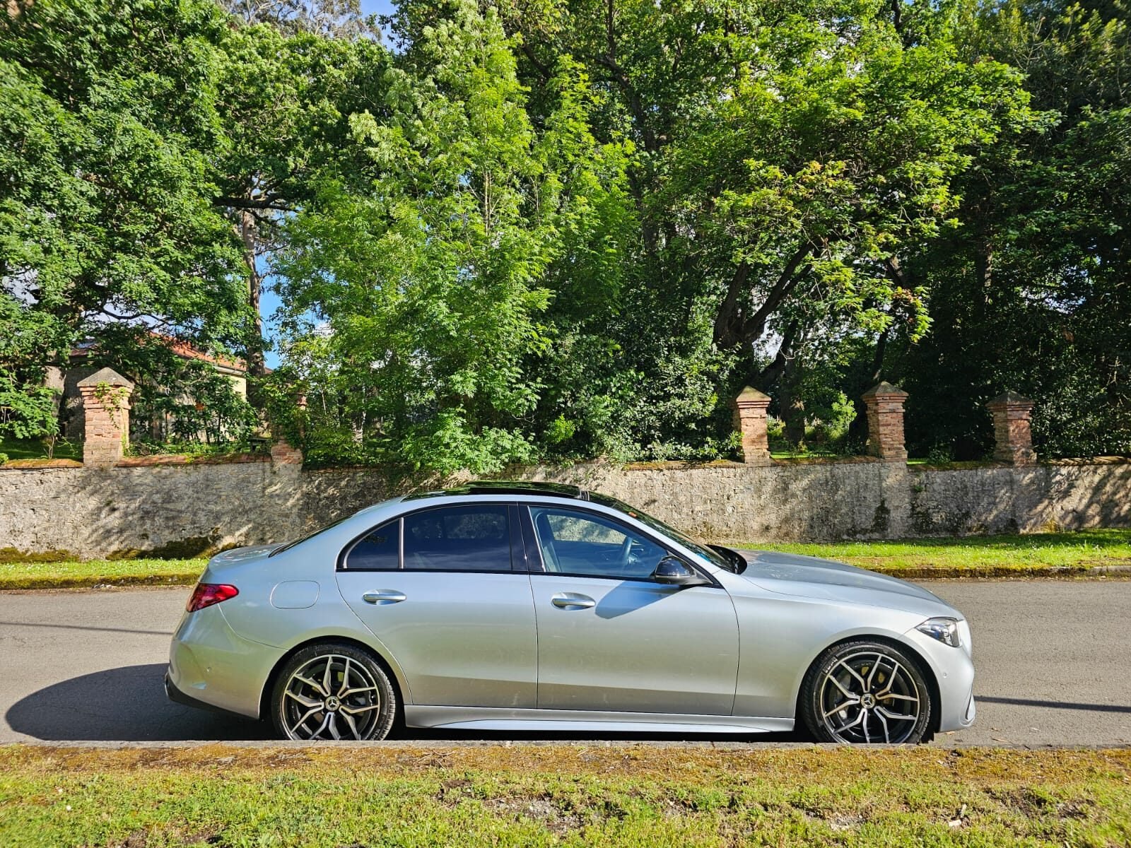 MERCEDES-BENZ C220 AMG 