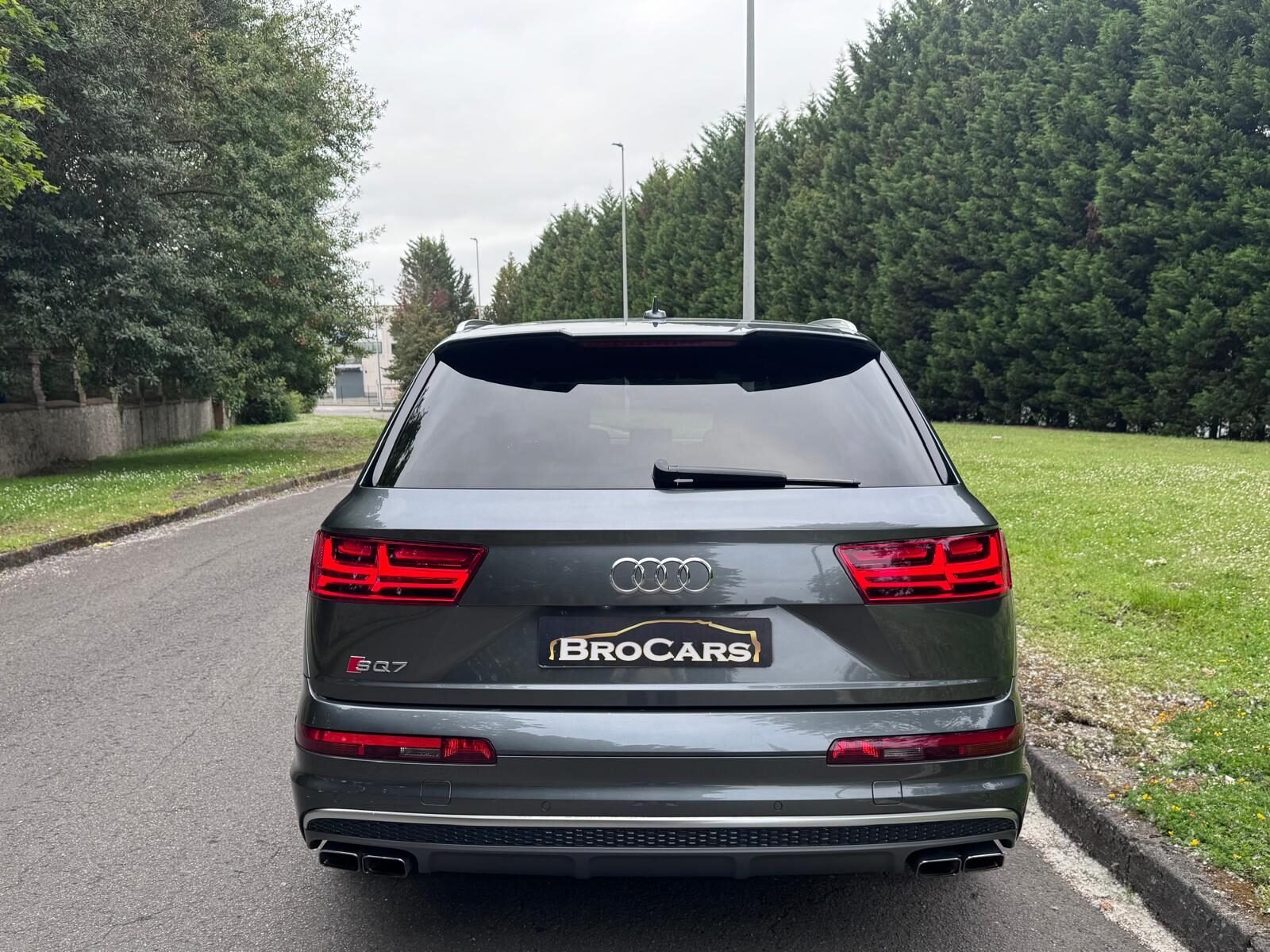 AUDI SQ7