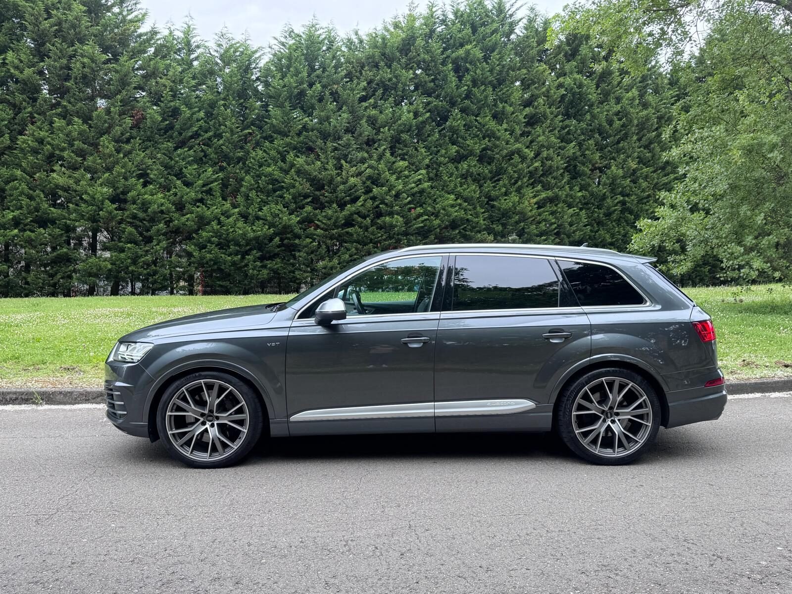AUDI SQ7