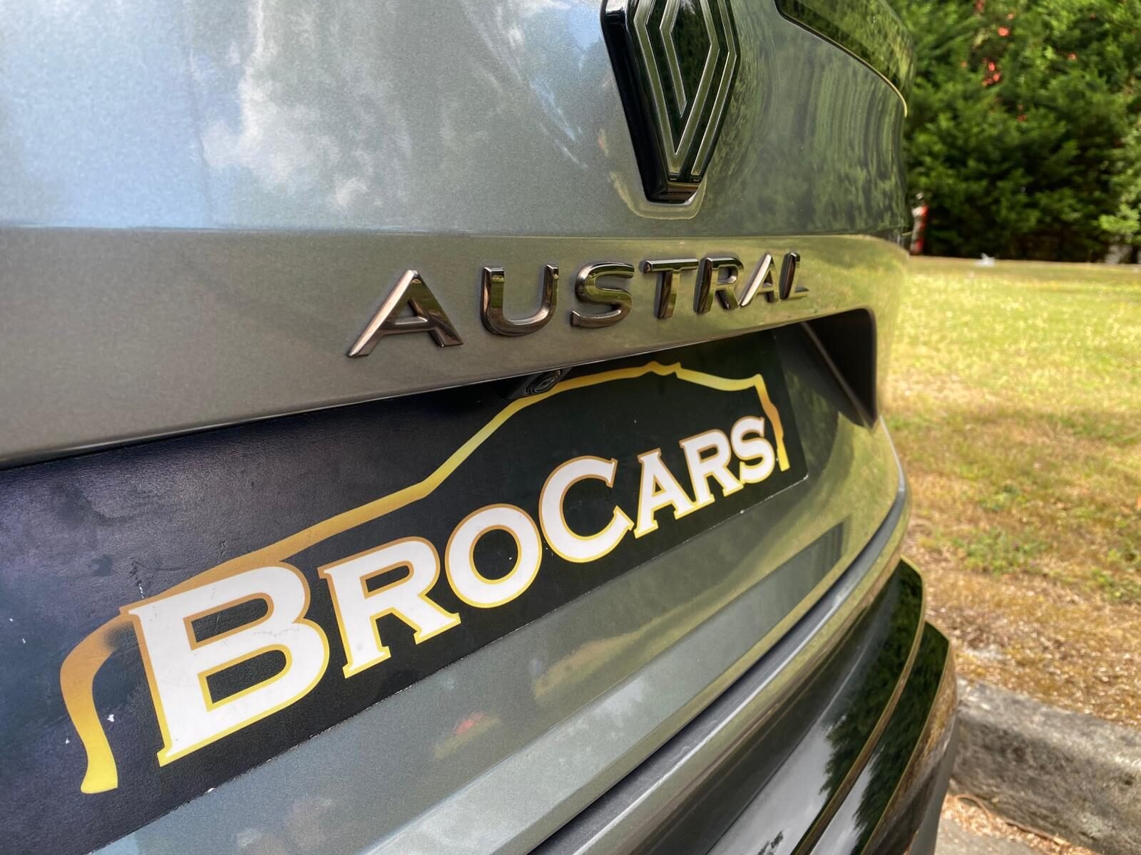 RENAULT AUSTRAL TECHNO ESPIRIT ALPINE HYBRID