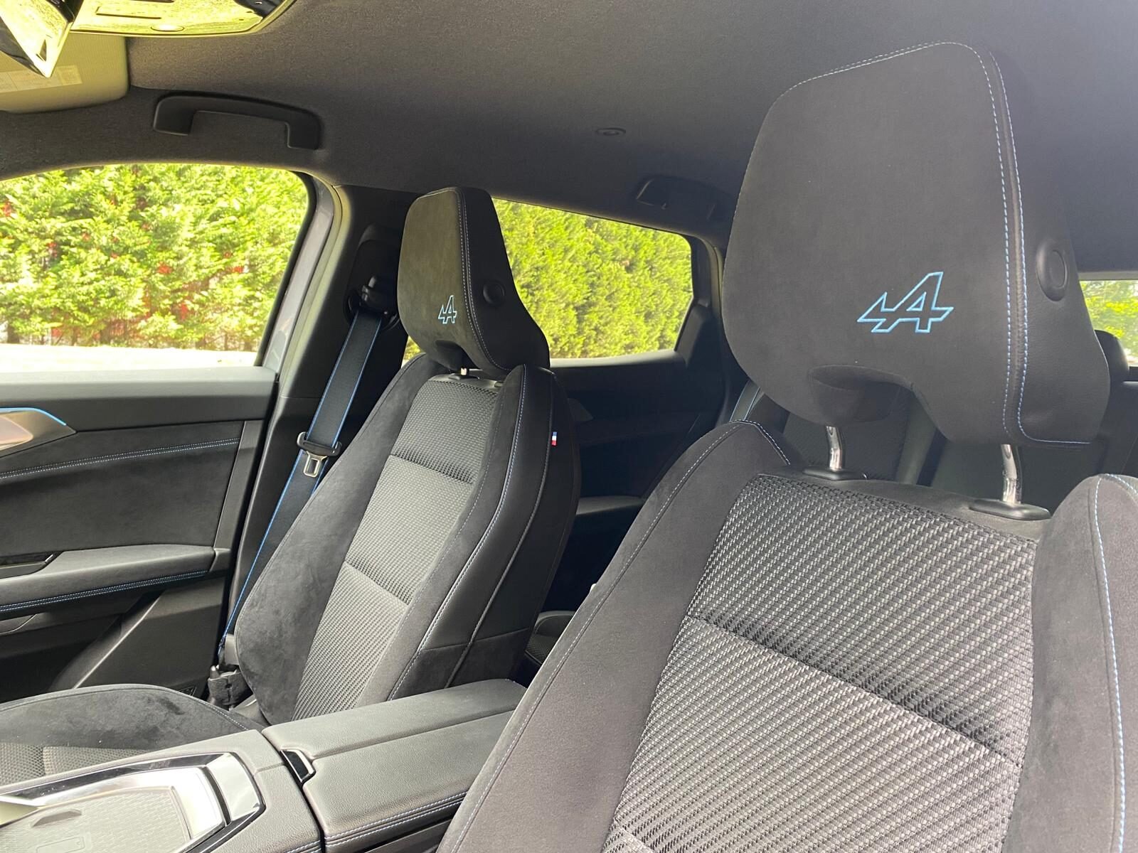 RENAULT AUSTRAL TECHNO ESPIRIT ALPINE HYBRID
