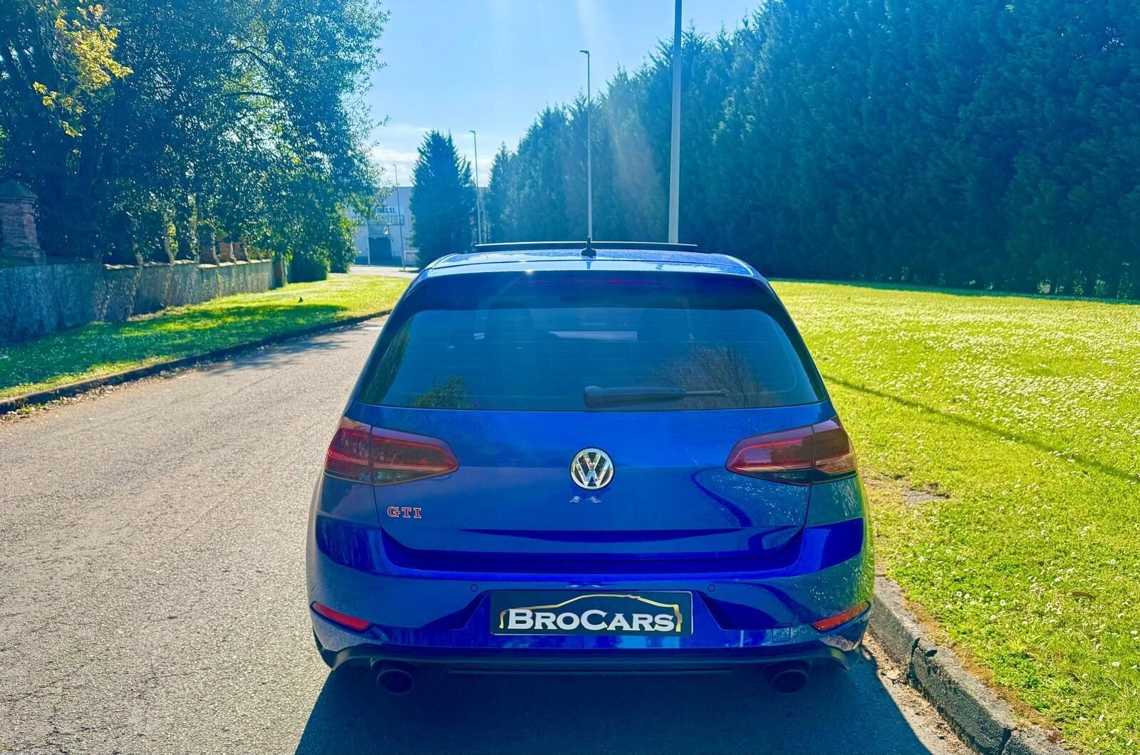 VOLKSWAGEN GOLF GTI 