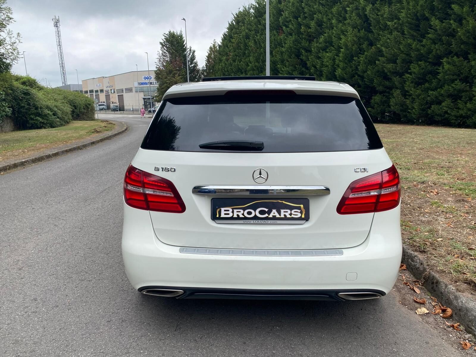 MERCEDES-BENZ B 180 CDI AMG