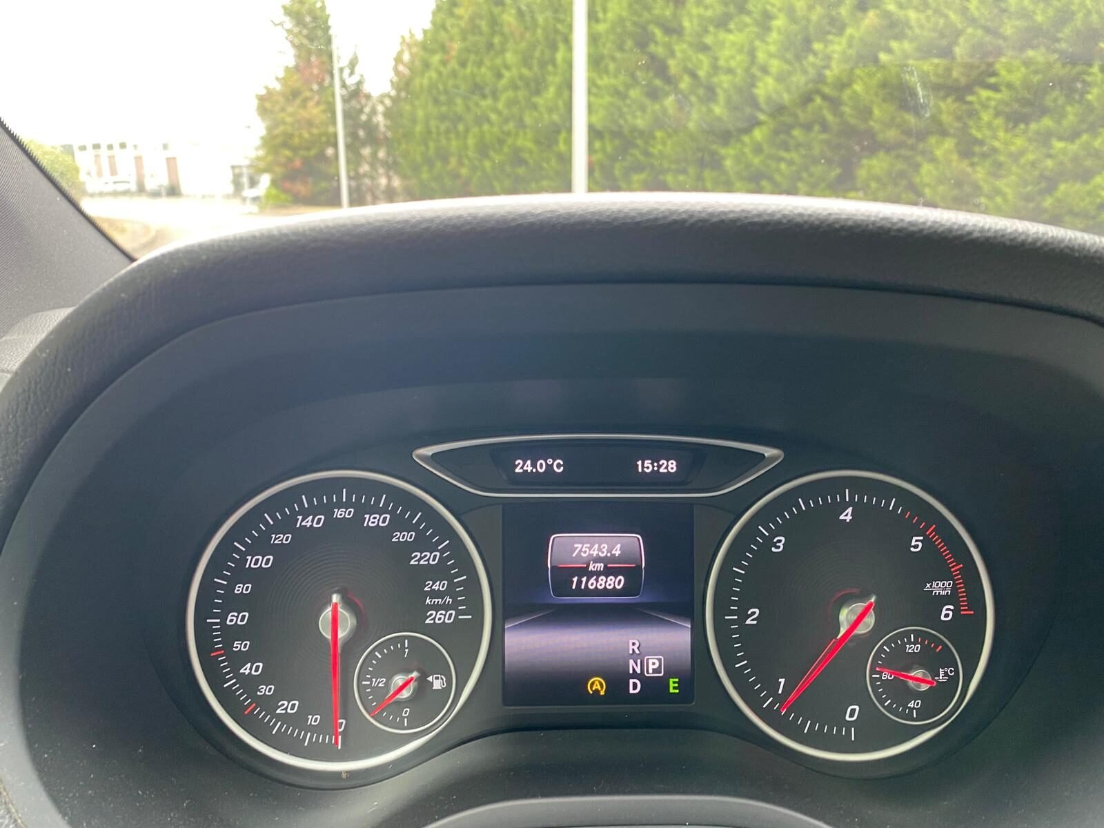 MERCEDES-BENZ B 180 CDI AMG