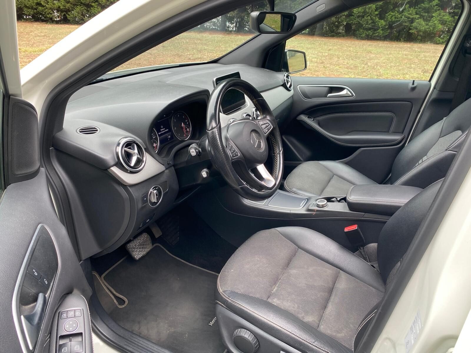 MERCEDES-BENZ B 180 CDI AMG