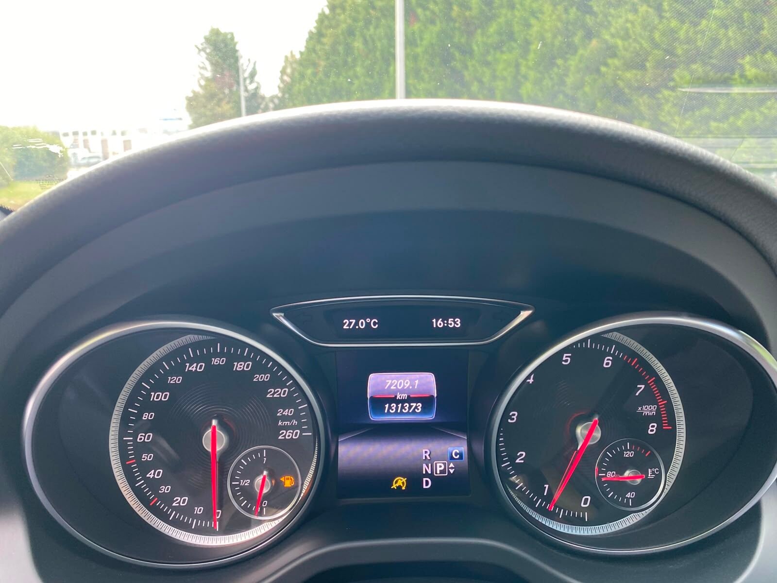 MERCEDES-BENZ