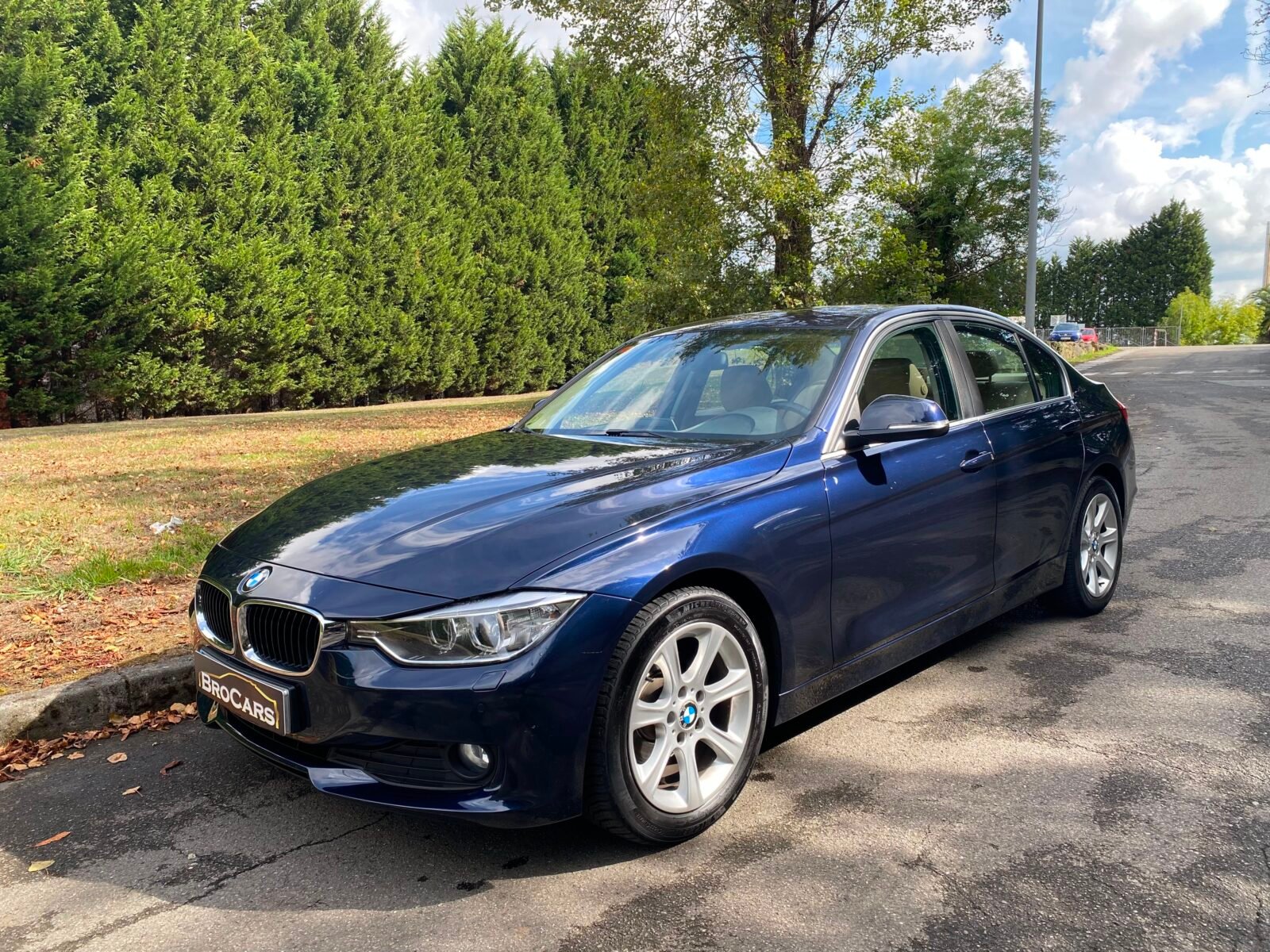 BMW 318D AUTO