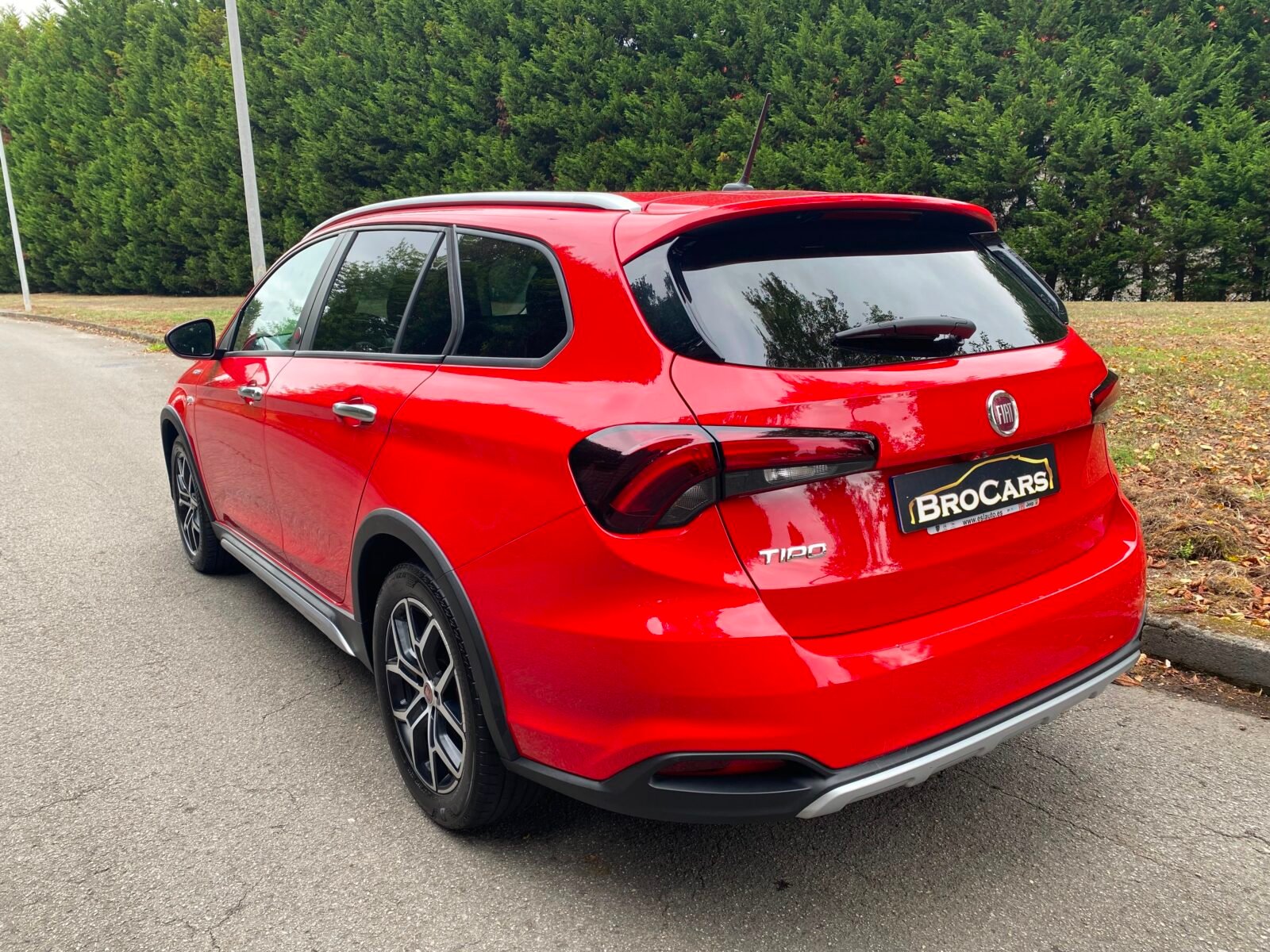 FIAT TIPO CROSS 1.0 RED