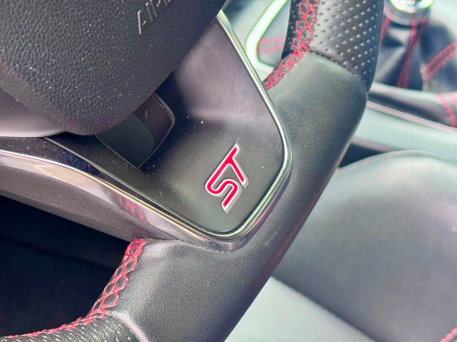 FORD Focus ST 2.0 Ecoboost Performance