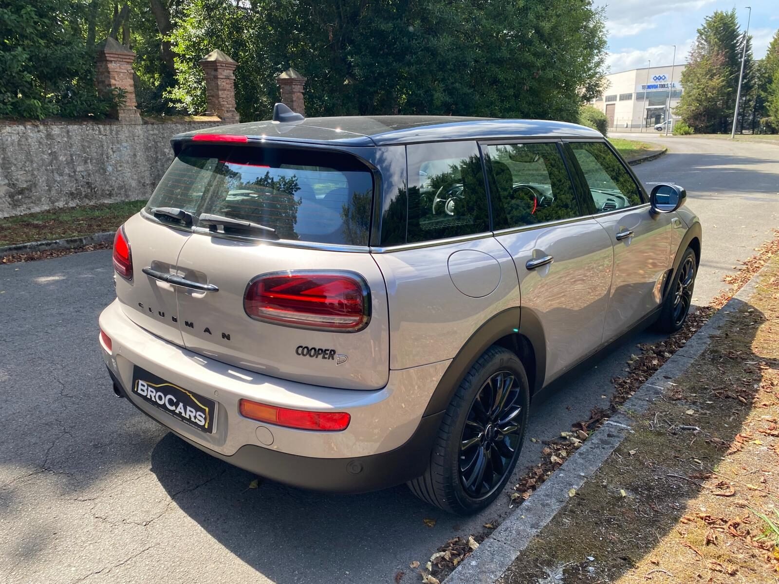 MINI CLUBMAN COOPER D