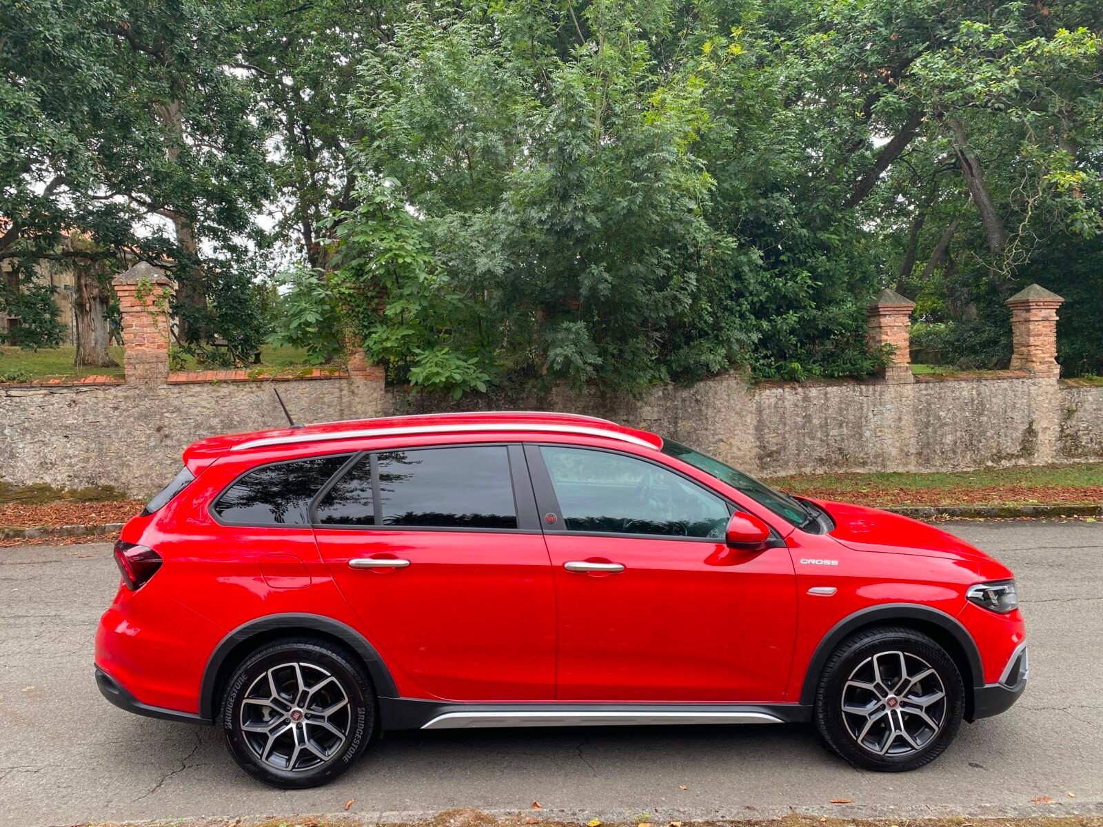 FIAT TIPO CROSS 1.0 RED