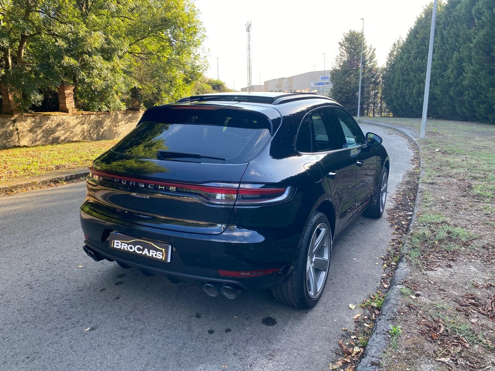 PORSCHE Macan 2.0T