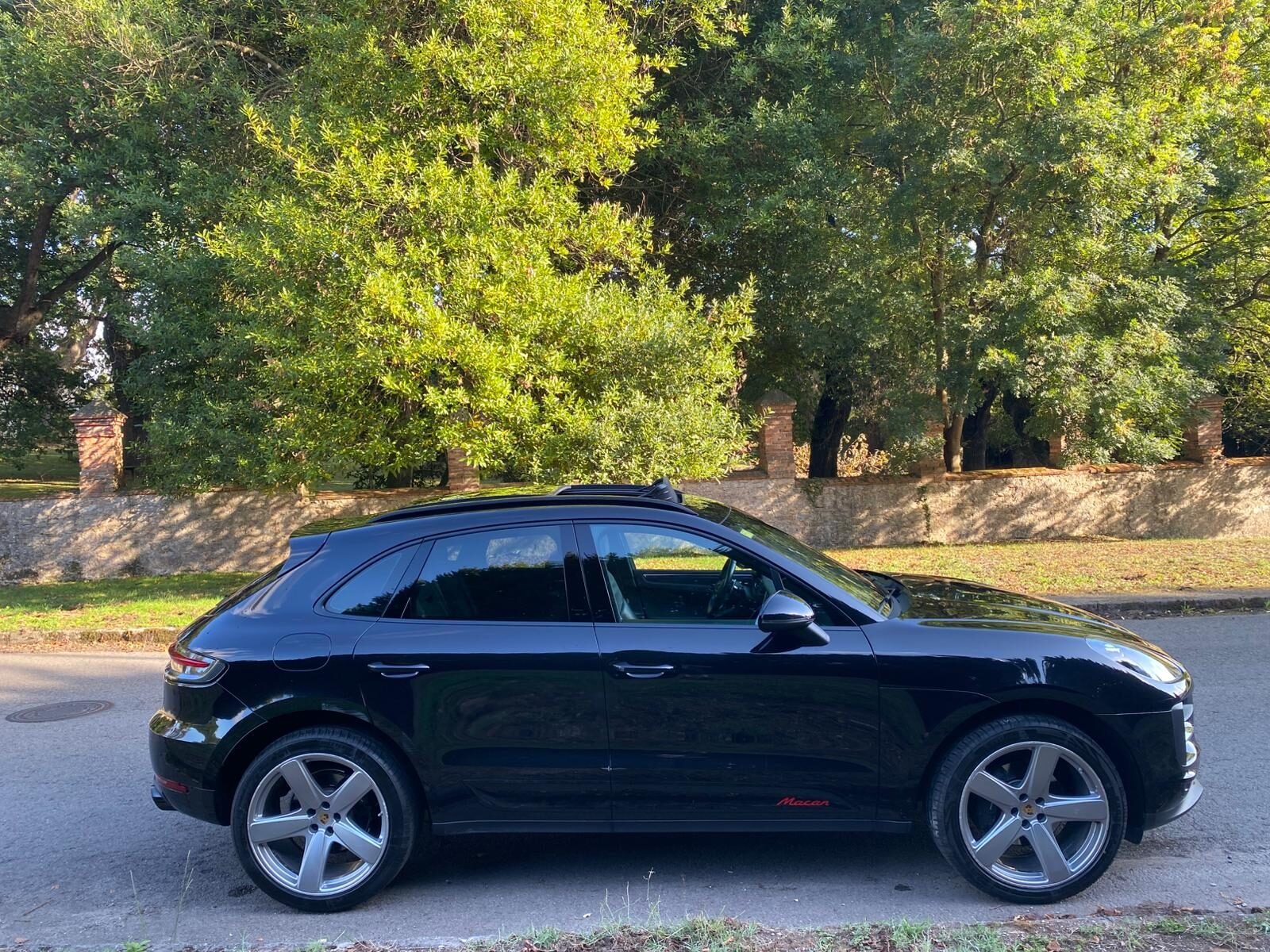 PORSCHE Macan 2.0T