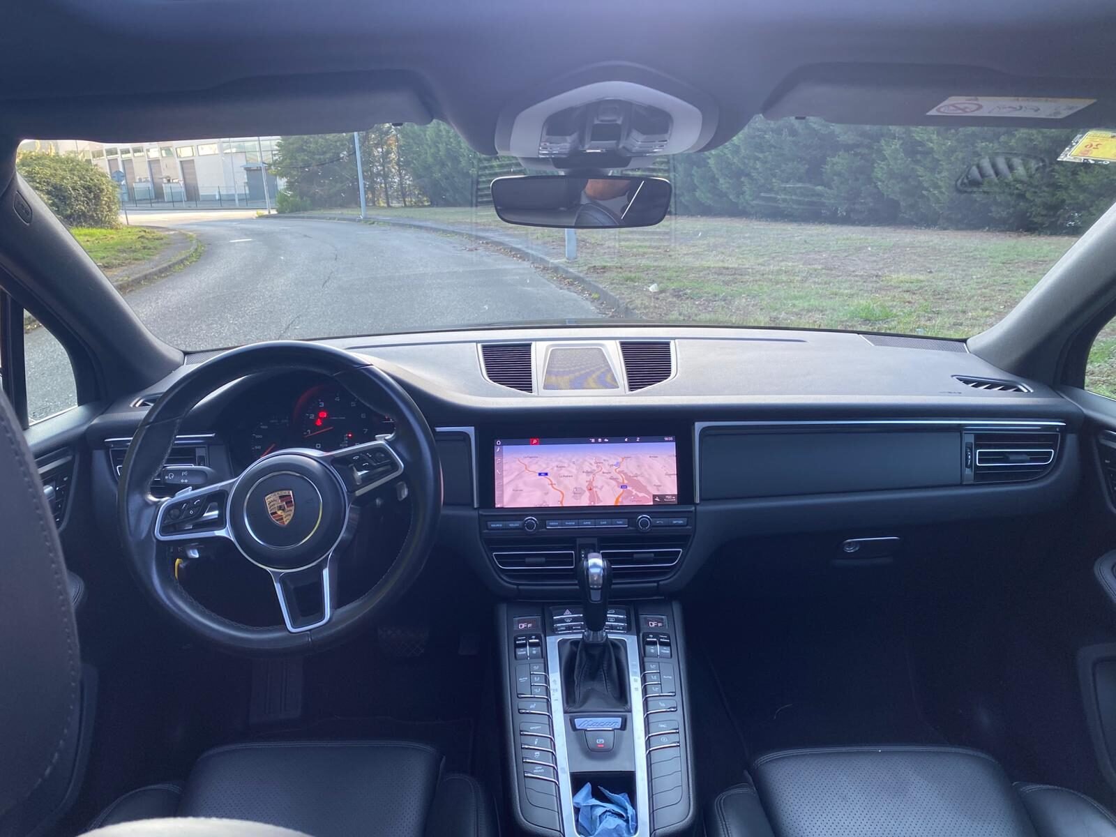 PORSCHE Macan 2.0T
