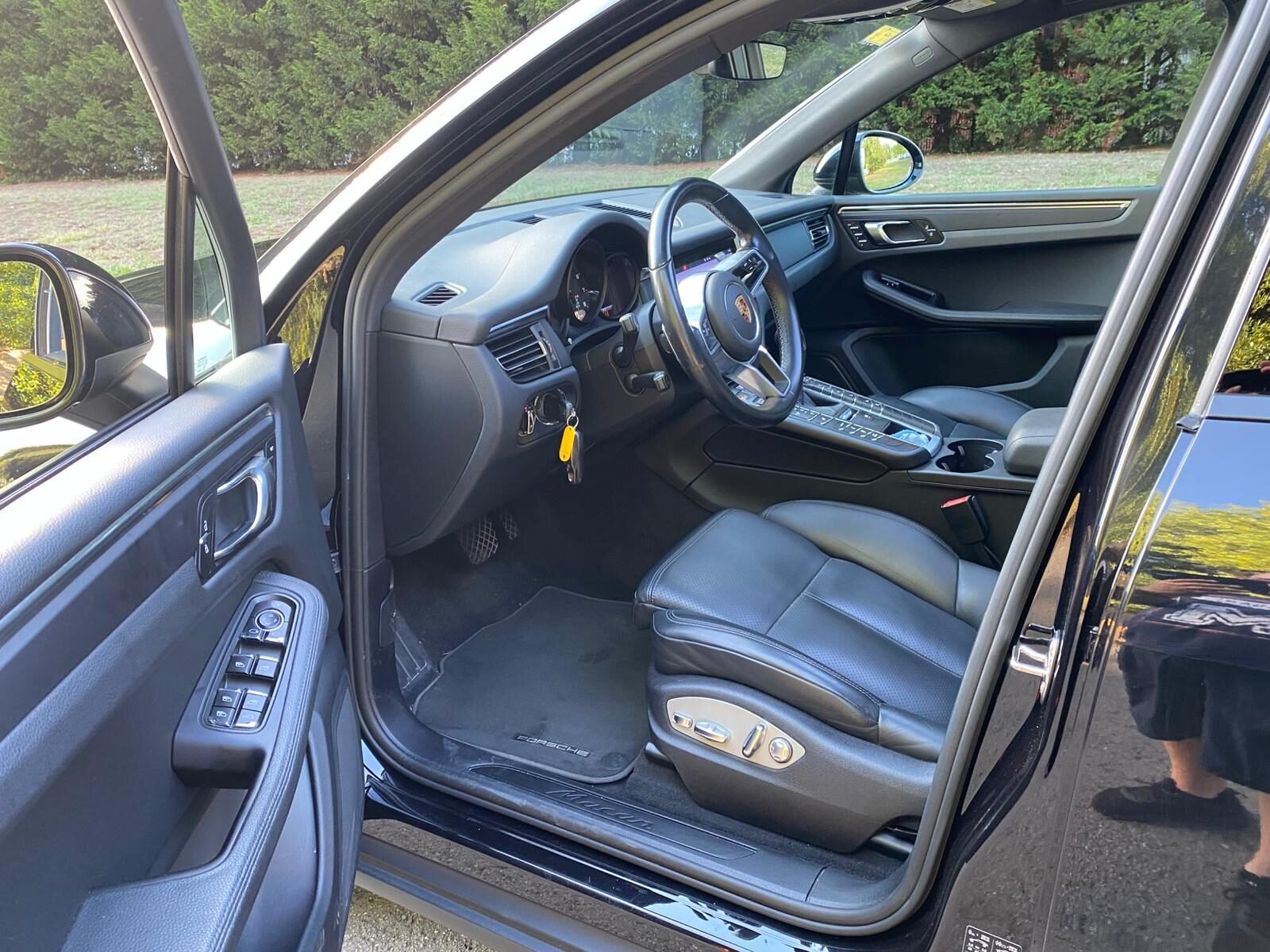 PORSCHE Macan 2.0T